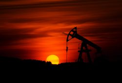 Analysis of oil company net-zero plans reveals insufficiencies